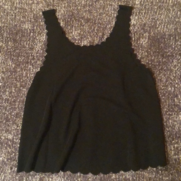 NWT Francesca’s Black Scallop Tank - Picture 4 of 5